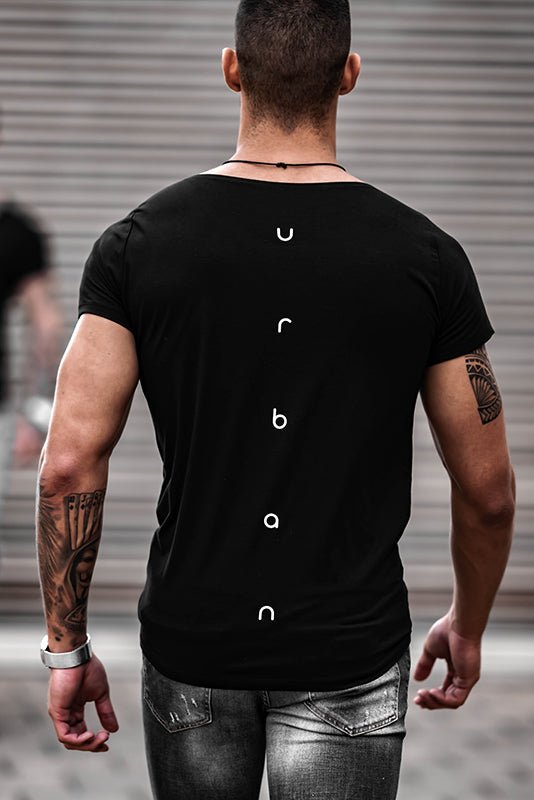 Urban - Scoop Neck T-Shirt In Black - uniQue.