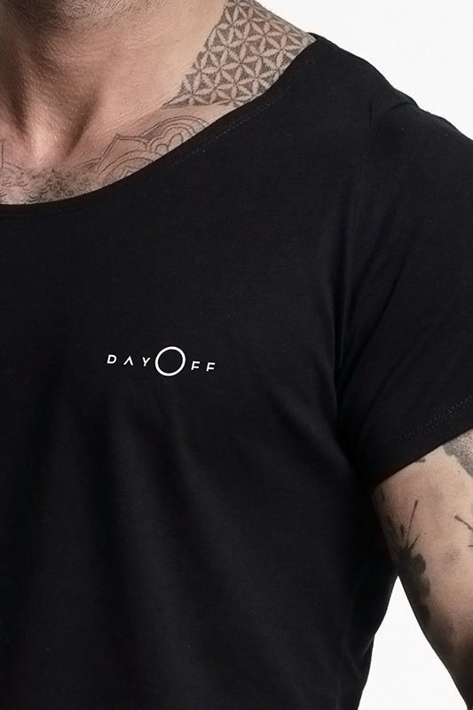 Urban - Scoop Neck T-Shirt In Black - uniQue.